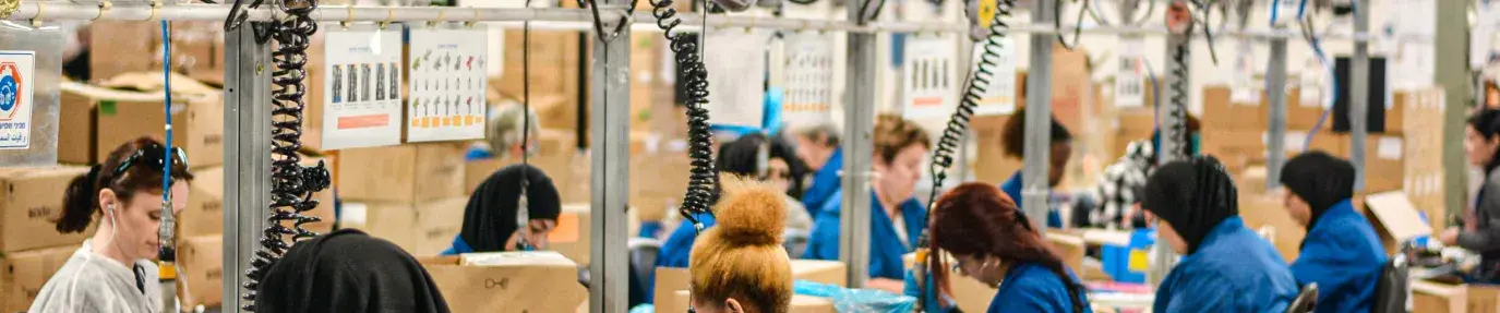 Women working in the shop 